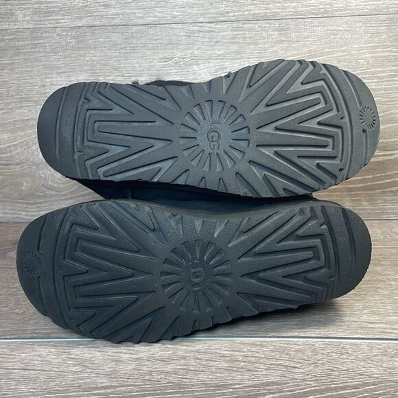 Ugg Aidah Black Suede Women’s Sz 7 Warm Shearling Short Pull On Winter Boots - Picture 8 of 10